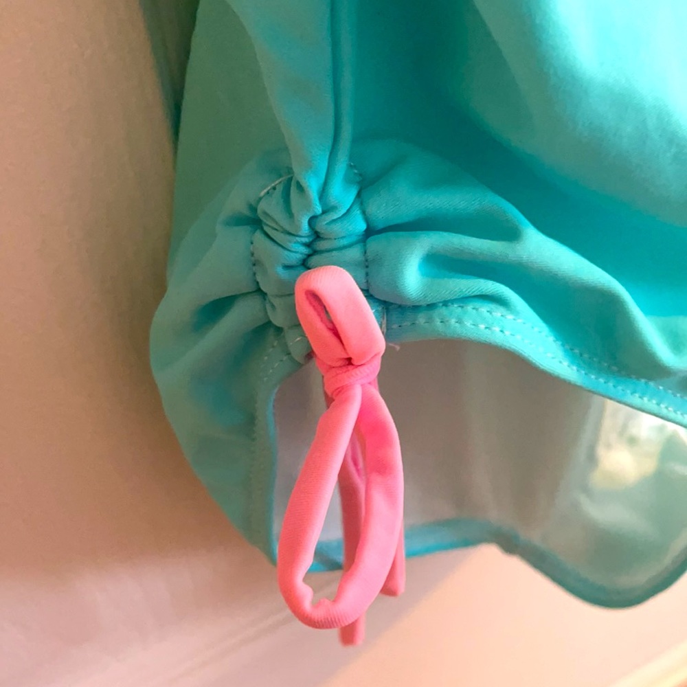 GIRLS RUFFLE AQUA SWIMSUIT - Picture 5 of 7